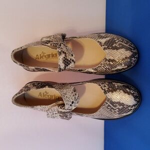 Alegria Ella Gold Span Snake size 40 Mary Jane shoes